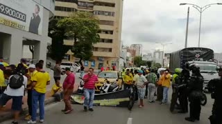 Más videos de paro de taxistas Bucaramanga