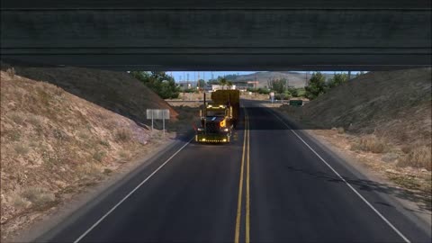 American Truck Simulator Caterpillar Dump Truck game play