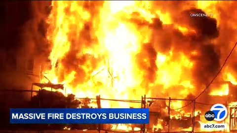 Massive fire destroys commercial building in Riverside | ABC7