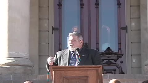 Veteran's Day 2001 Rally Concerning the Mandatory AVIP, Steve Robinson opens the rally