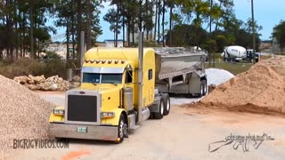 Albert's Transport - Rolling CB Interview™ 2003 Peterbilt Frameless Dump Trailer