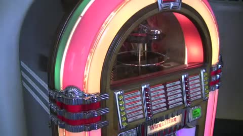 Wurlitzer 1015 Jukebox