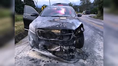 Vehículo se incineró en Oiba, Santander