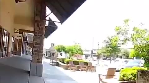 CAMERA FOOTAGE OF OFFICER WHO NEUTRALIZED MASS SHOOTER AT ALLEN OUTLET MALL