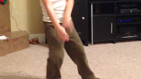 Kid dancing to Dougie