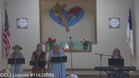 Moose Creek Baptist Church Sing “My Worth Is Not In What I Own” During Service 7-17-2022
