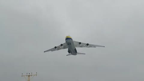 Lądowanie An-124 UR-82007 w Rzeszowie EPRZ 11.12.2021/ Landing An-124 in Rzeszow
