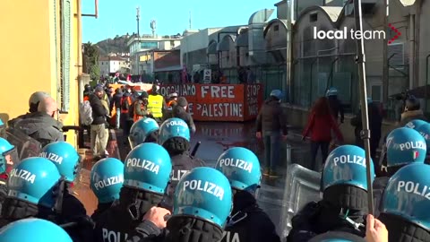 Italian Police Don't Hold Back When It Comes To Anti-Israel Marchers