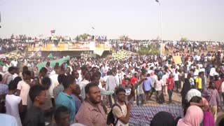 Oposición dice que régimen derrocó al presidente Bashir para mantener el poder en Sudán