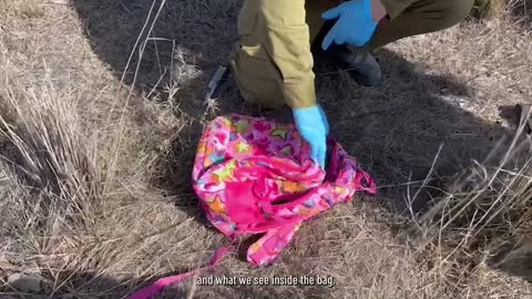 Vídeo mostra mochila de criança com bomba do Hamas