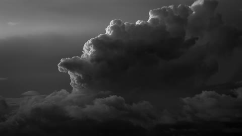 Impressive Time Lapse Video of a Cloudy Sky