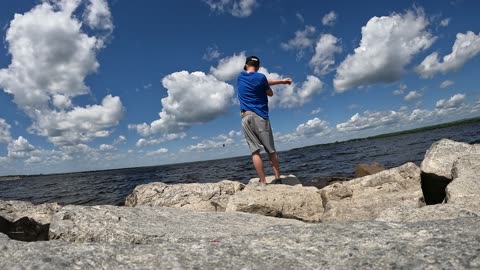 🏄‍♂️ People #Kiteboarding @ Britannia Beach In Ottawa ⛱️