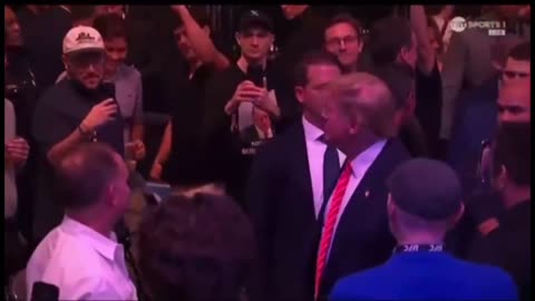 Trump Greeted at Roaring Crowd at UFC