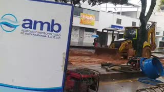 Arreglo en tubería que tiene a más de 10 barrios de Bucaramanga sin agua culminaría hoy