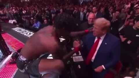 Donald Trump and Kevin Holland share special moment at UFC300
