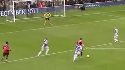 Michael Carrick goal v QPR (2011)