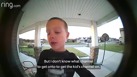 Funny Video Of Dad Helping His Son Change The TV Through Their Ring Video DoorBell x