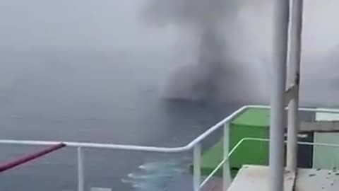 El dron naval de los terroristas hutíes de Yemen fue destruido por la seguridad de un barco