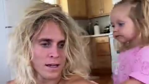 2 minutes hairsylist cute baby