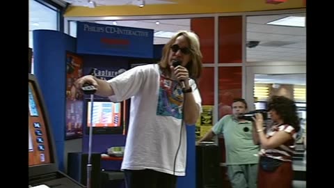 July 21, 1993 - Todd Rundgren Sees a Future Without CDs and With Music That is Interactive