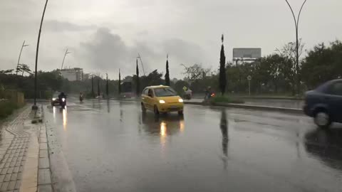 Reportan afectaciones en la movilidad por fuertes lluvias en Bucaramanga