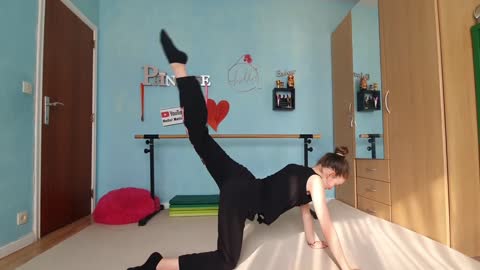 COMMENT FAIRE LA SOUPLESSE AVANT FACILEMENT TUTO GYMNASTIQUE TUTORIAL FLEXIBILITY GYMNASTICS