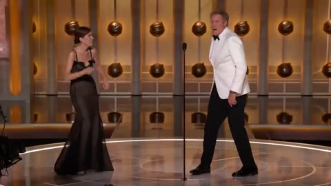Will Ferrell & Kristen Wiig Hilariously Best Male Actor at 81st Golden Globes! 😂🏆 #goldenglobeawards