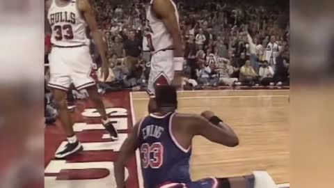 Scottie Pippen buys Patrick Ewing