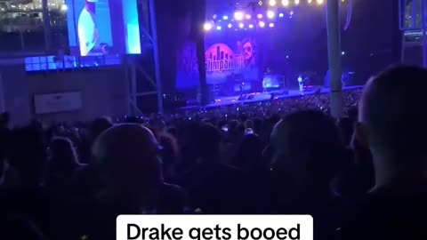 Damn Drake Gets Booed At A Limp Bizkit Concert At The Budweiser