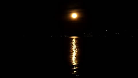 NATURE: Moonlight Over The Sea