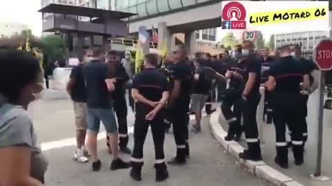 Manifestation et blocage de la préfecture de Nice par les pompiers