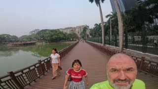 Myanmar, Lake Jogging Trail