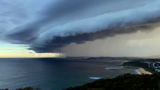 Stunning Storm Cell Over Sydney