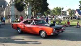 Woodward Dream Cruise Berkley Parade #2