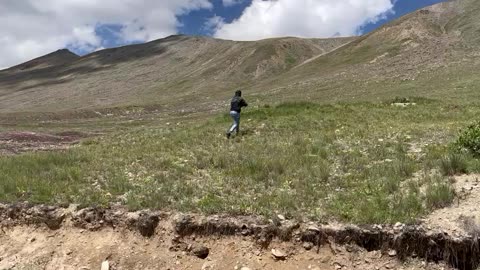 TRYING TO CAPTURE A MARMOT IN DEOSAI