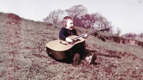 Rob Redhead Singing [Aged 4]