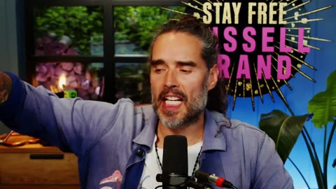 Russell Brand and Mike Beanz about the Crowd strike hack.