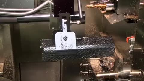 Some people always say that lathe tool position is not enough.