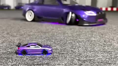 1:76 scale vs 1:10 scale drift car!