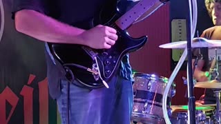 Mason Henderson (Saucy FuzZ) - LIVE @ Undertow (Short 4)