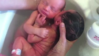 Twin Baby Bath