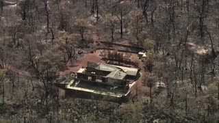 Bushfires swallow more homes near Perth