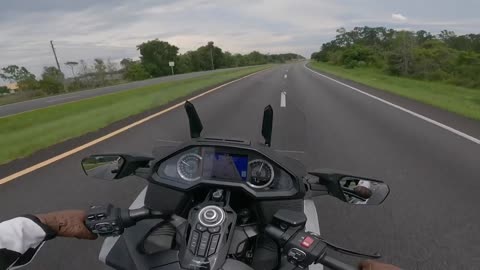 2021 Honda Goldwing DCT TOP SPEED RUN. How Fast Can it Go?