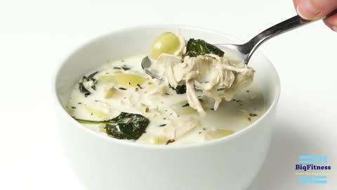 Your dream in a Bowl: Creamy Chicken Florentine Soup"
