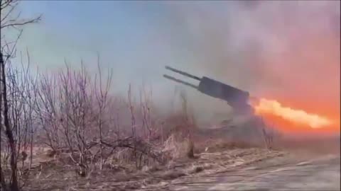 RUSSIAN TOS-1A SOLNTSEPYOK THERMOBARIC MLRS ROCKET LAUNCHER