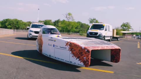 THE WORLD'S FASTEST SOLAR RACE CAR