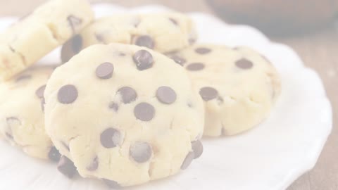 No-Bake Keto Choc Chip Cookie Treats!