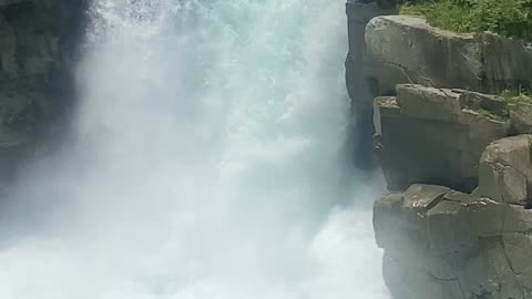 Aharbal kulgam , kashmir .