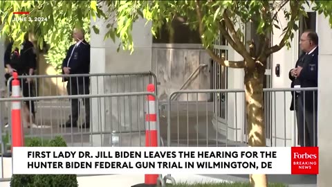BREAKING: Jill Biden Heckled While Leaving Hunter Biden's Federal Gun Trial 🤣