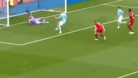 Haaland missed 😏😏 #liverpool #mancity #haaland #football